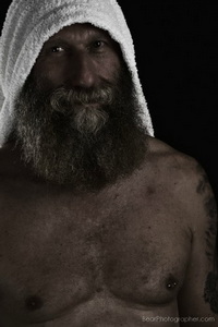 BeardedMEN project - LowKeyMEN the dark side of bearded men
