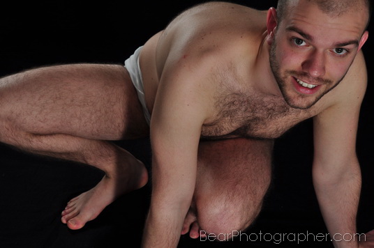 handsome young bear pictures - professional fotos of hairy trained male calves