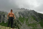 Randonne sur la montagne au Tessin / Suisse - Photographie masculine en plein air
